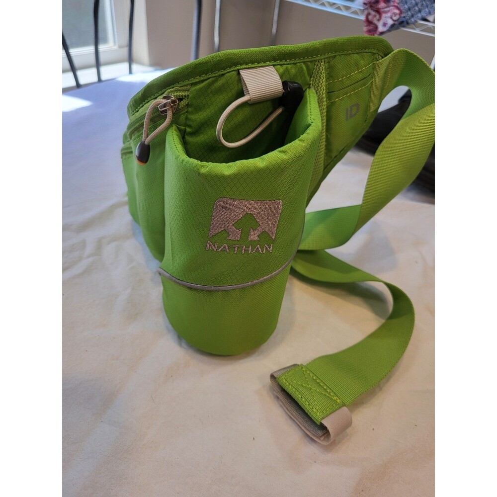 Unbranded Drink Cup Holder For Hiking, "Nathan", Green, NEW, With Zipper Pocket